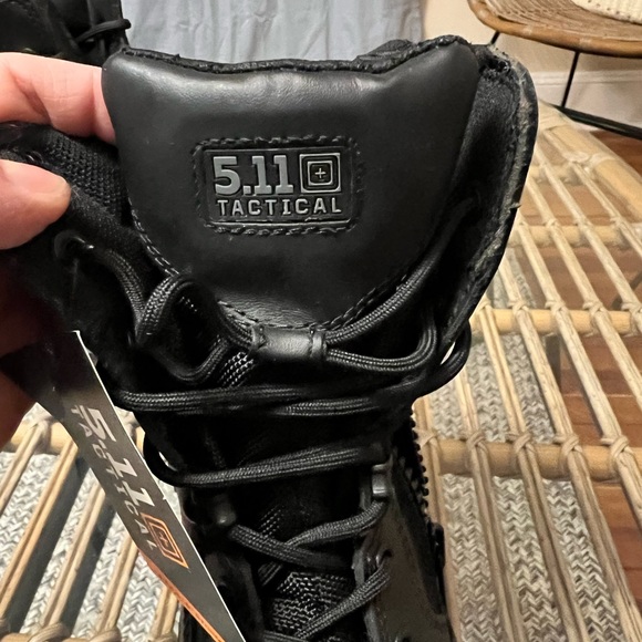 Brand New Never Worn 511 Boots - Picture 3 of 12